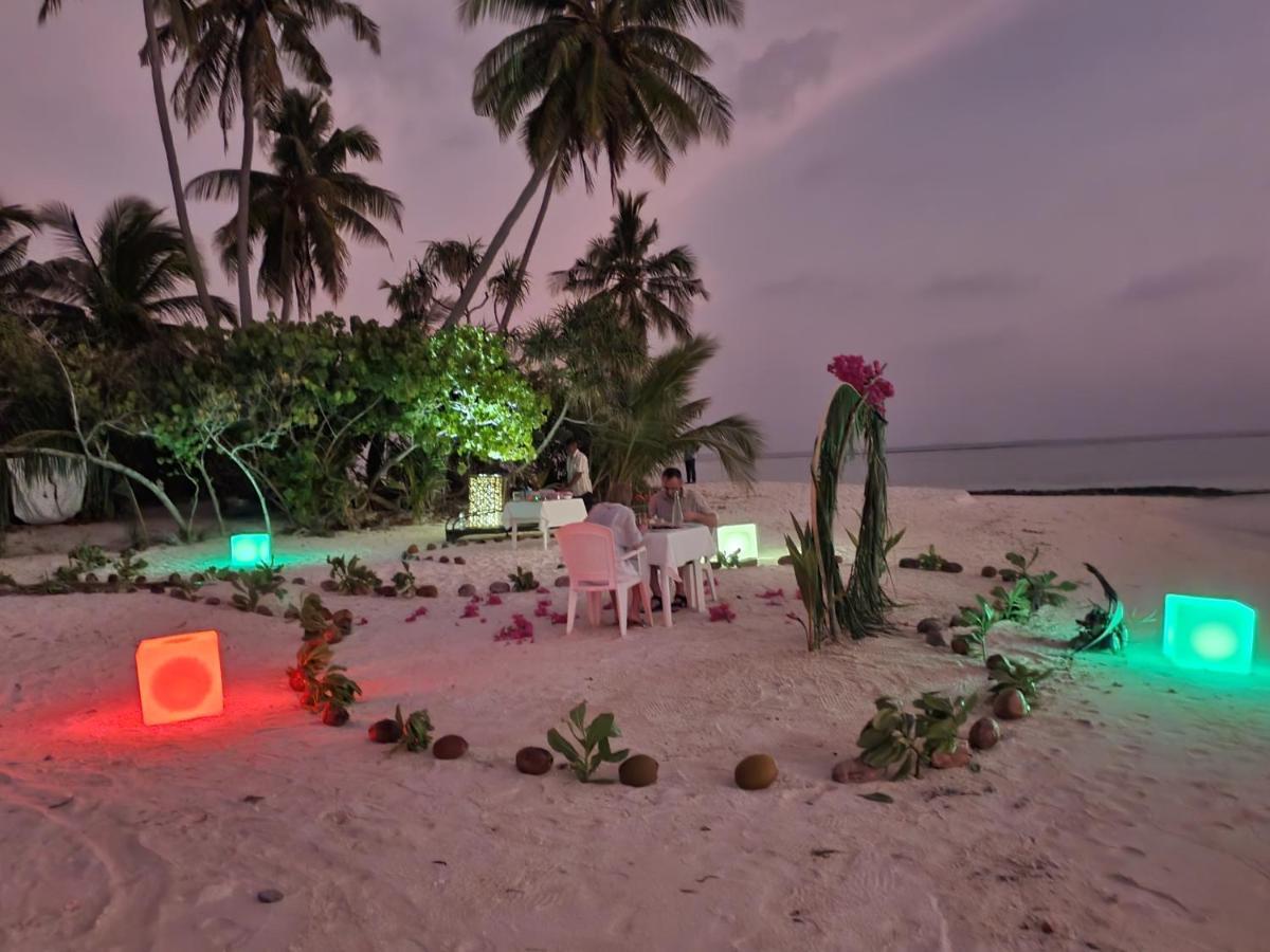 Island Life Maldives Retreat & Spa Magoodhoo Ngoại thất bức ảnh