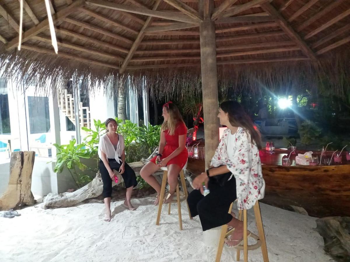 Island Life Maldives Retreat & Spa Magoodhoo Ngoại thất bức ảnh