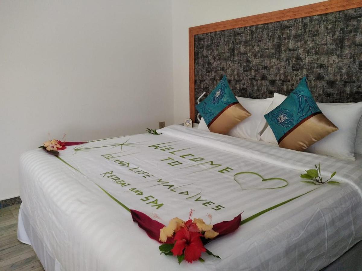 Island Life Maldives Retreat & Spa Magoodhoo Ngoại thất bức ảnh